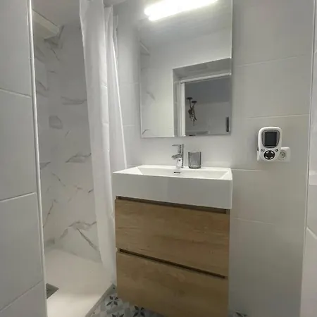 Avec Ouverte Apartment Bourg-Madame